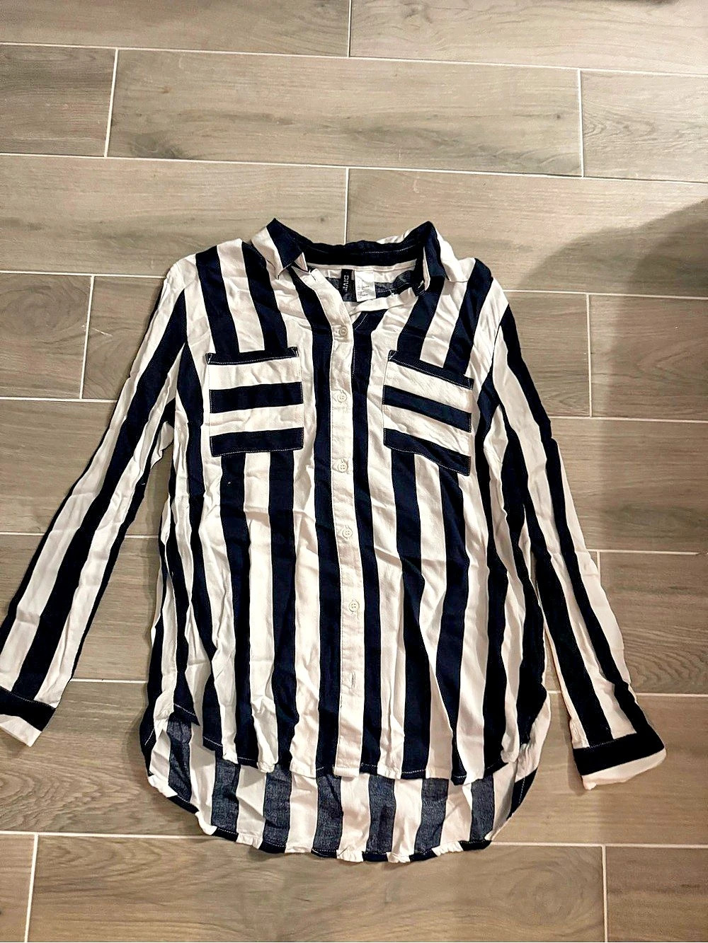 Ecru Striped Button Down Shirt in Black & White Size Medium Like New